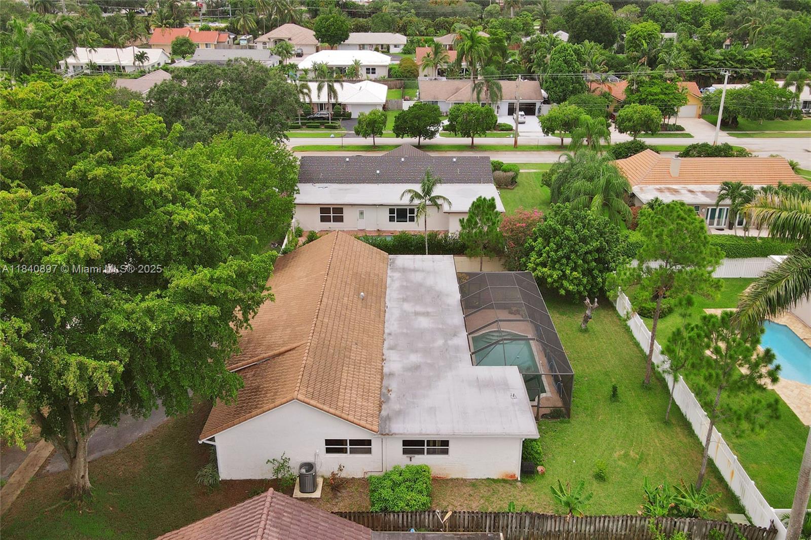7461 Southwest 7th Street Plantation, FL 33317 - Photo 24 of 32 Gallery Image 24
