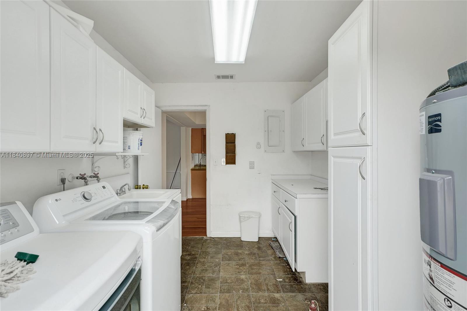 7461 Southwest 7th Street Plantation, FL 33317 - Photo 30 of 32 Gallery Image 30