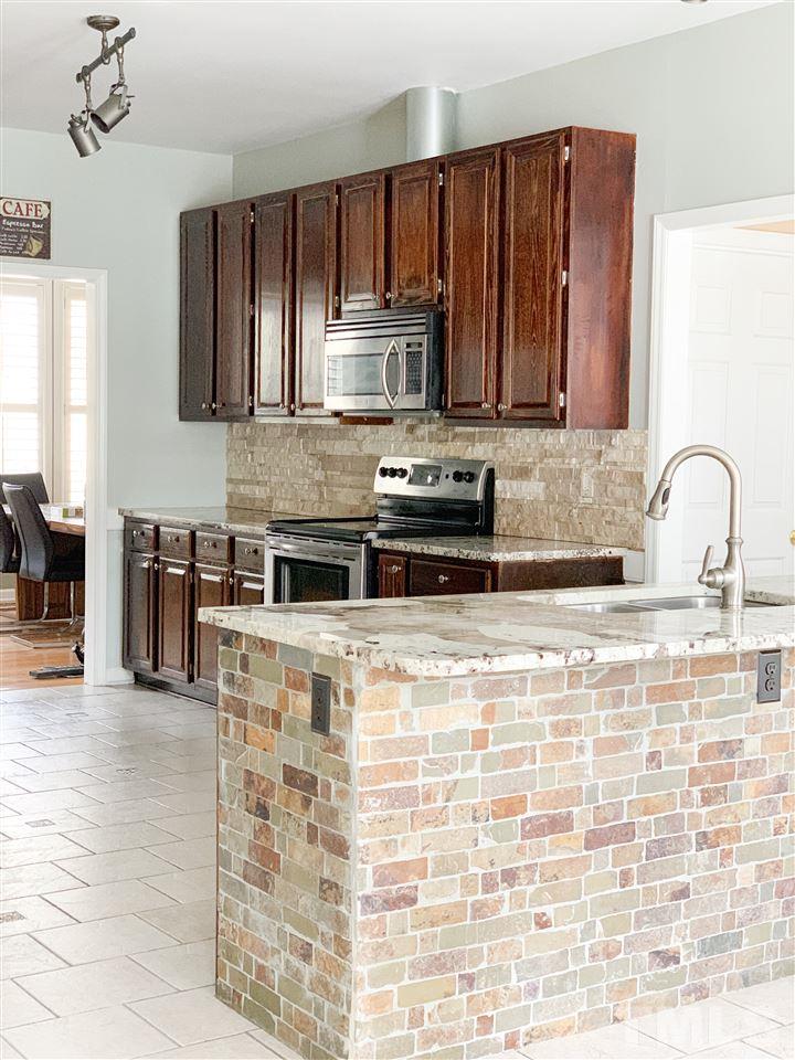 5948 Dunbarton Way Raleigh, NC 27613 - Photo 10 of 30