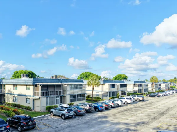 $1,500 | 202 Brittany F, Delray Beach, FL 33446