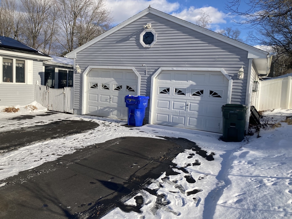 41 Hillside Drive Springfield, MA 01118 - Photo 26 of 26 a front view of a house with a balcony