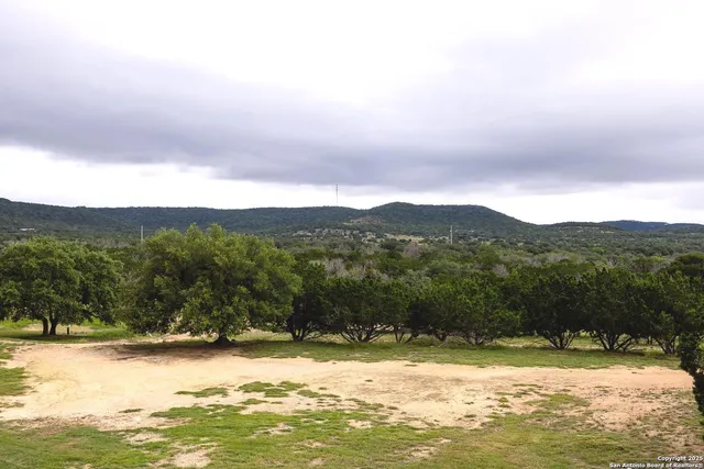 a view of outdoor space with garden view