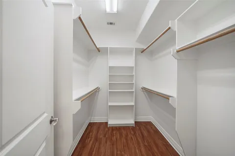 $399,000 | 724 Link Road, Houston, TX 77009