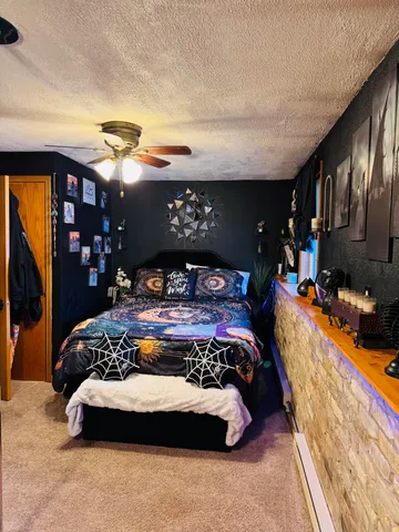 $389,900 | 906 Villa Park Drive, West Bend, WI 53090