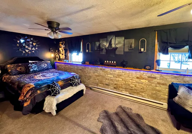 $389,900 | 906 Villa Park Drive, West Bend, WI 53090