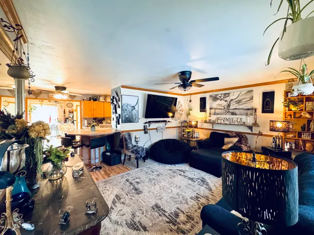 $389,900 | 906 Villa Park Drive, West Bend, WI 53090