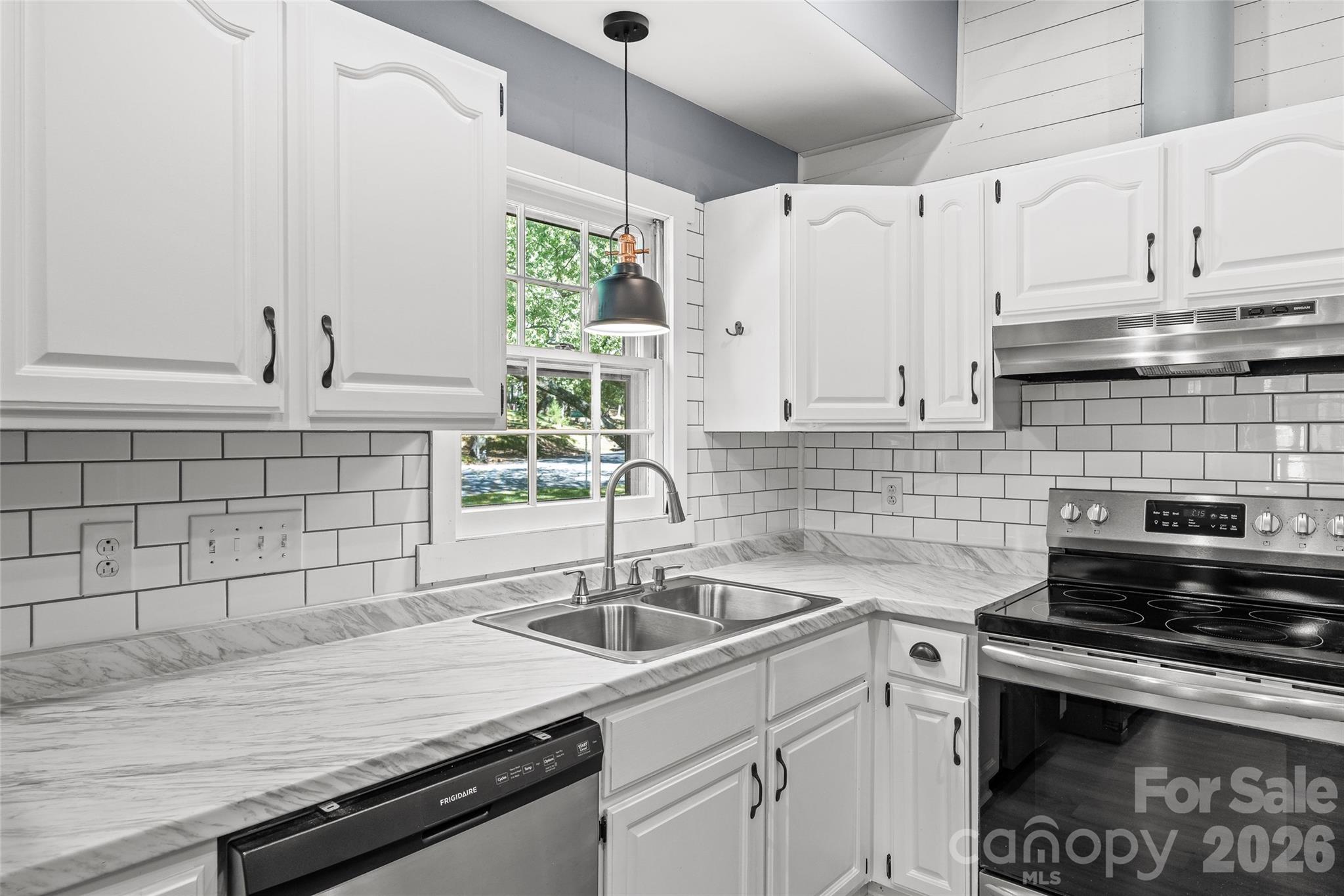511 Morning Dale Road Matthews, NC 28105 - Photo 12 of 48 Gallery Image 12