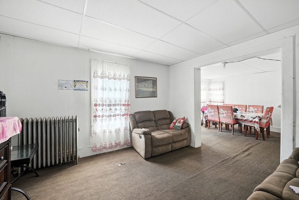 134 Massasoit Street Springfield, MA 01107 - Photo 10 of 31 Gallery Image 10
