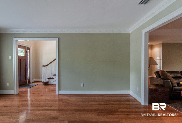 133 McGregor Avenue Mobile, AL 36608 - Photo 6 of 38 View into Foyer