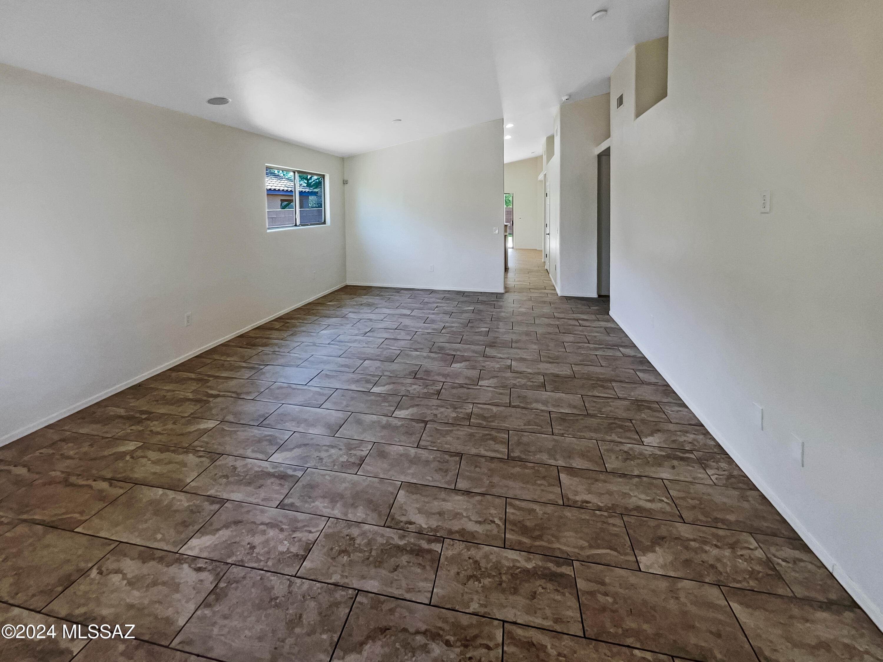 529 South Stone Bench Road Vail, AZ 85641 - Photo 3 of 19 Gallery Image 3