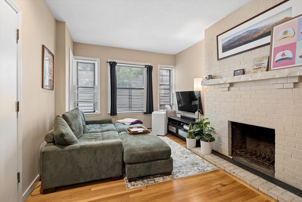 28 Edgerly Road, Unit 2 Boston, MA 02115 - Photo 5 of 21
