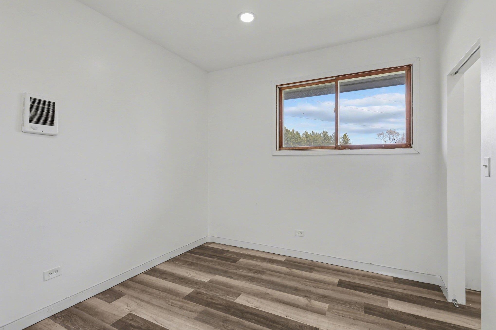 5454 North River Road Freeland, MI 48623 - Photo 6 of 33