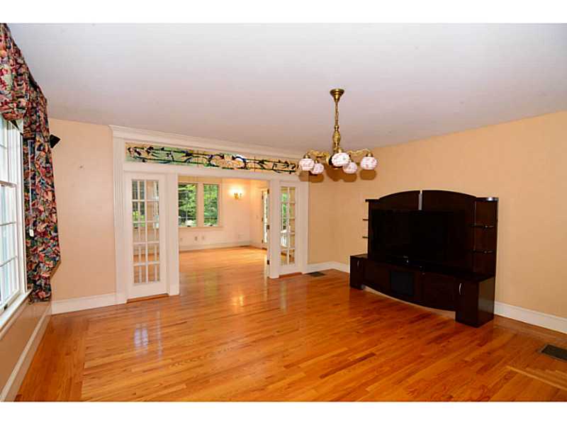 396 Love Lane Warwick, RI 02818 - Photo 14 of 38 Den/Family/Great Room.