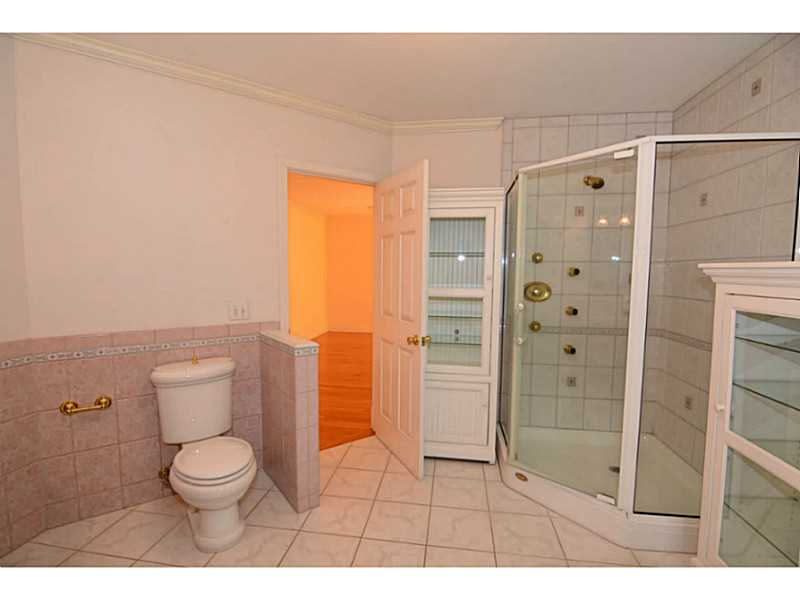 396 Love Lane Warwick, RI 02818 - Photo 20 of 38 Master Bath/Spa.