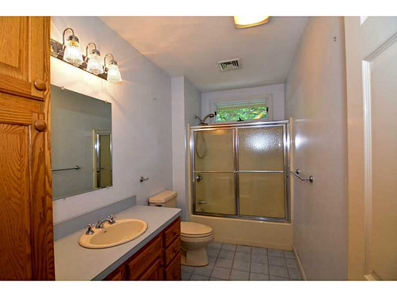 396 Love Lane Warwick, RI 02818 - Photo 24 of 38 Bathroom.