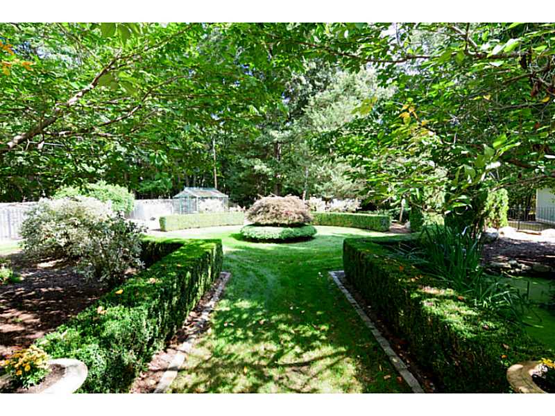 396 Love Lane Warwick, RI 02818 - Photo 30 of 38 Yard/Garden.