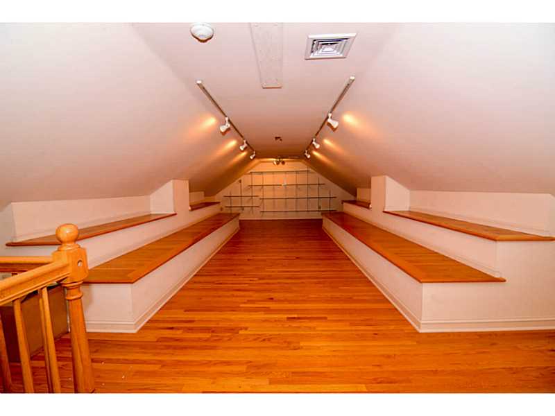 396 Love Lane Warwick, RI 02818 - Photo 36 of 38 Garage.