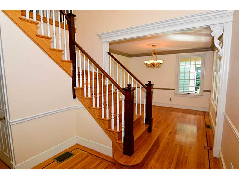 396 Love Lane Warwick, RI 02818 - Photo 6 of 38 Entry.