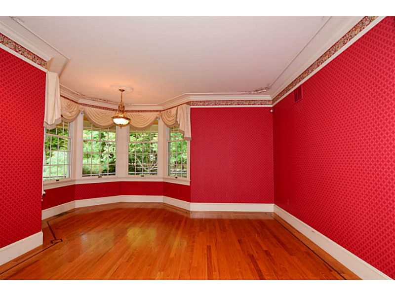 396 Love Lane Warwick, RI 02818 - Photo 10 of 38 Living Room.