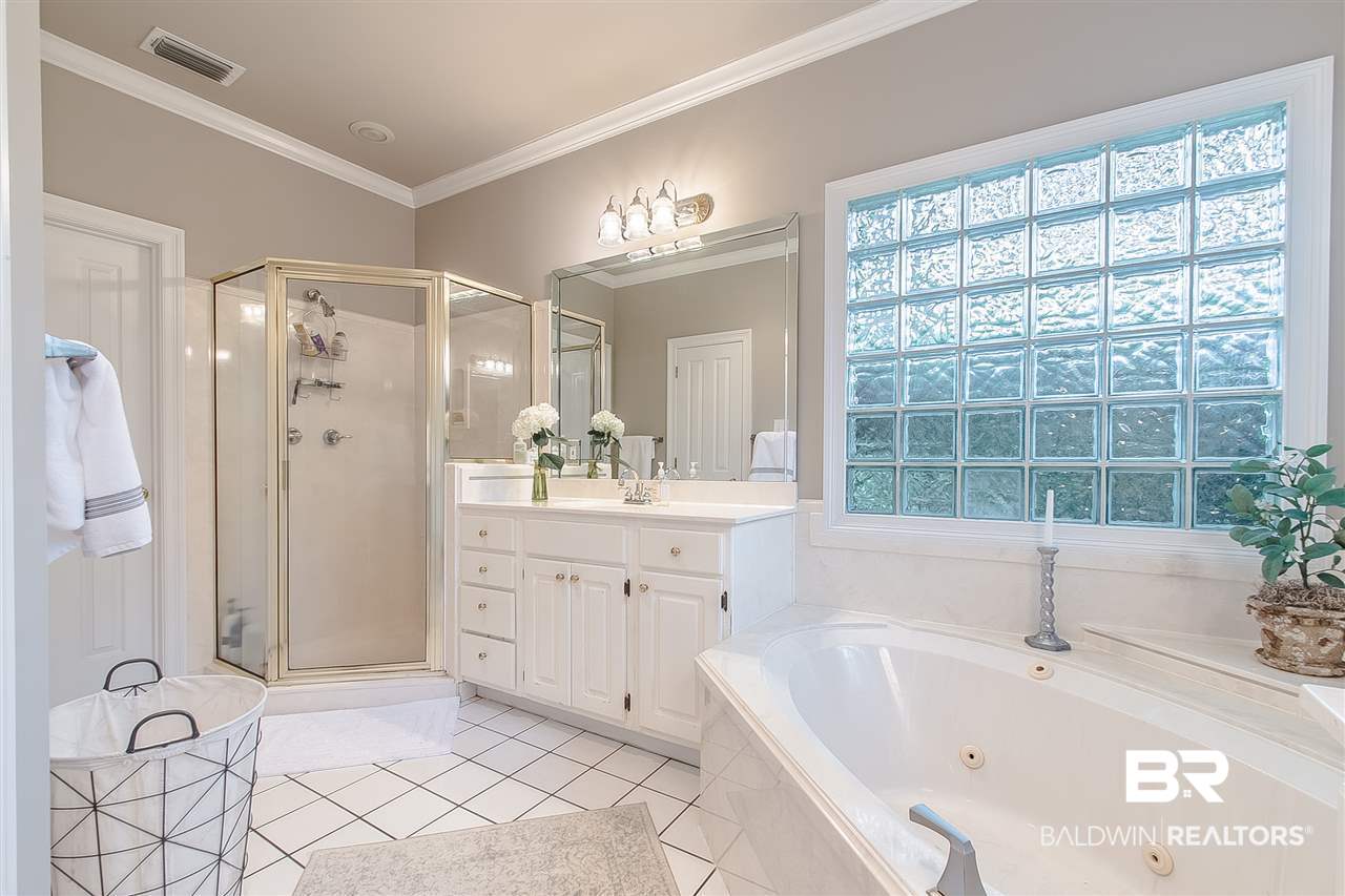 8792 Pine Run Daphne, AL 36527 - Photo 23 of 40 Master Bath
