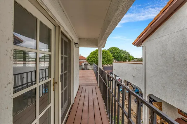 a house view with a outdoor space