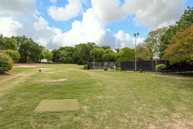 $299,000 | 3109 Lakeside Drive, Rockwall, TX 75087