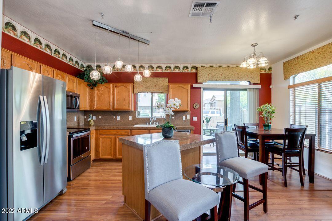 2150 East Bell Road, Unit 1168 Phoenix, AZ 85022 - Photo 6 of 25 6