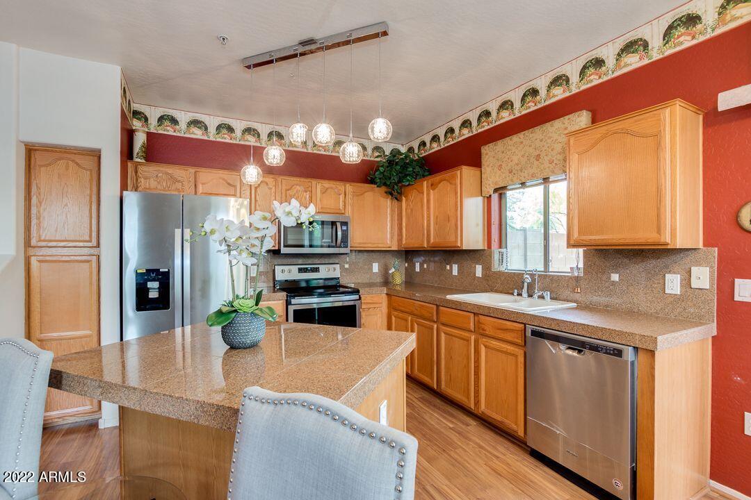 2150 East Bell Road, Unit 1168 Phoenix, AZ 85022 - Photo 9 of 25 9