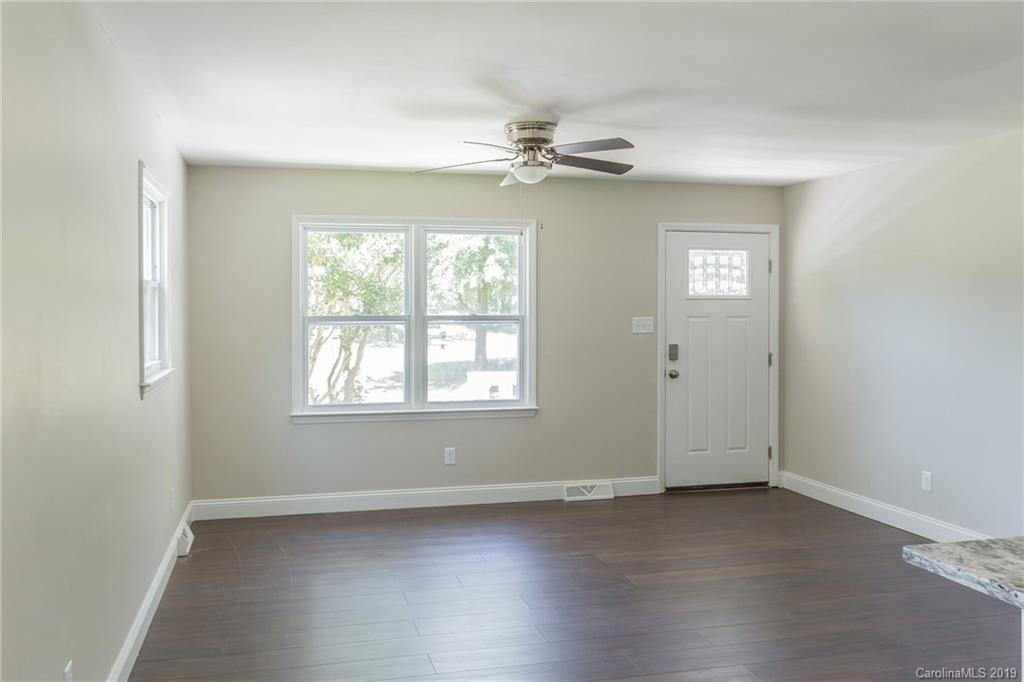 200 Rexford Road Matthews, NC 28104 - Photo 2 of 24 Gallery Image 2