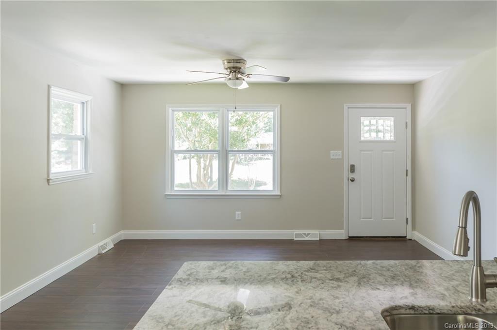 200 Rexford Road Matthews, NC 28104 - Photo 3 of 24 Gallery Image 3