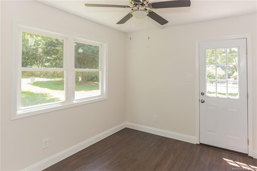 200 Rexford Road Matthews, NC 28104 - Photo 8 of 24 Gallery Image 8