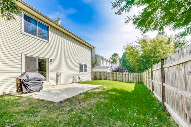 $3,100 | 5370 Sequoia Court, Gurnee, IL 60031