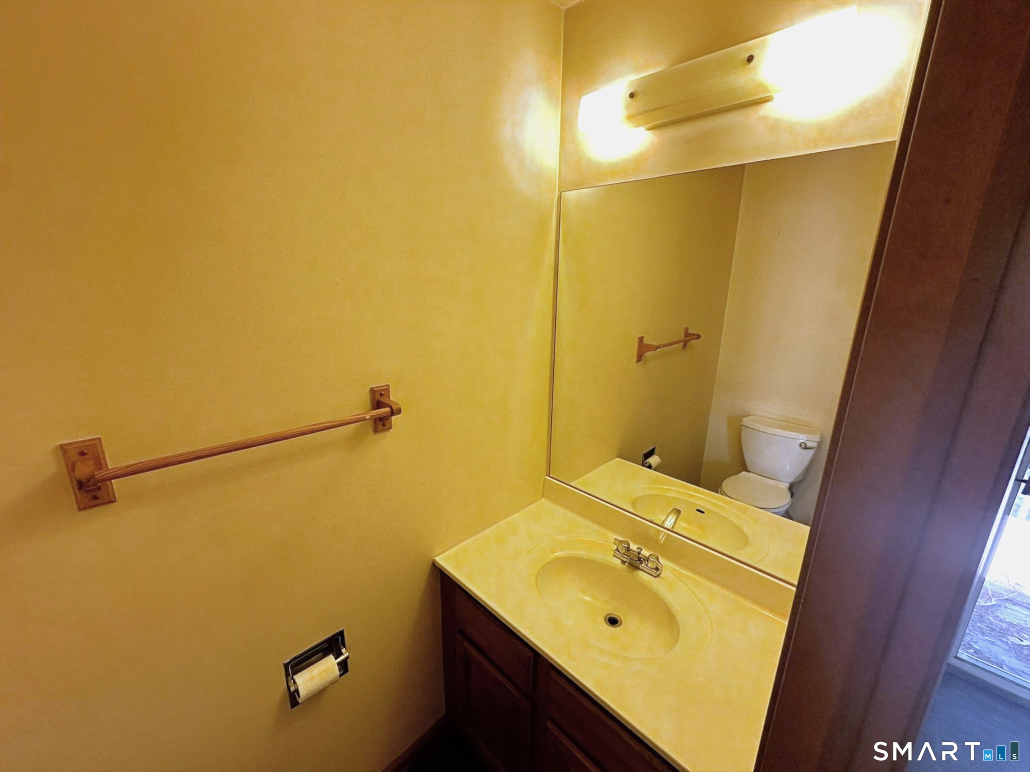 380 Hitchcock Road, Unit 60 Waterbury, CT 06705 - Photo 10 of 40