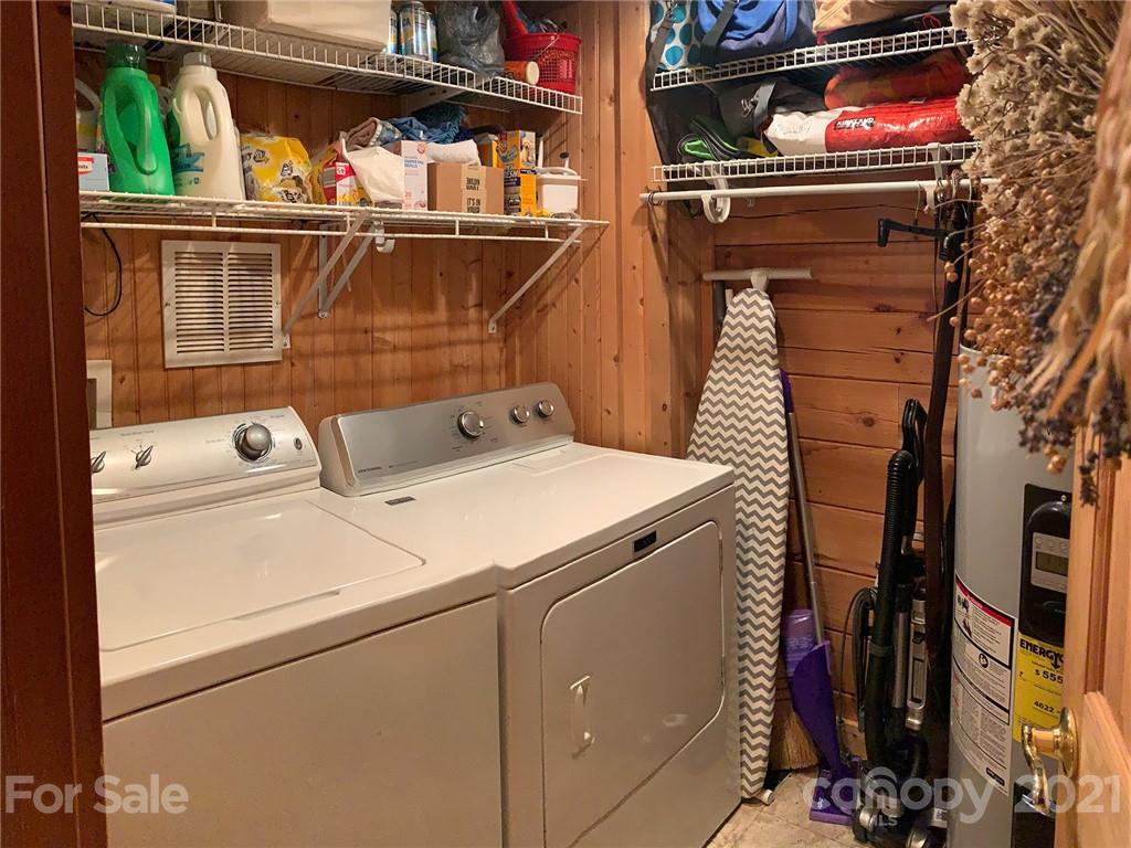 279 Observation Ridge Rutherfordton, NC 28139 - Photo 14 of 32 a utility room with dryer and washer