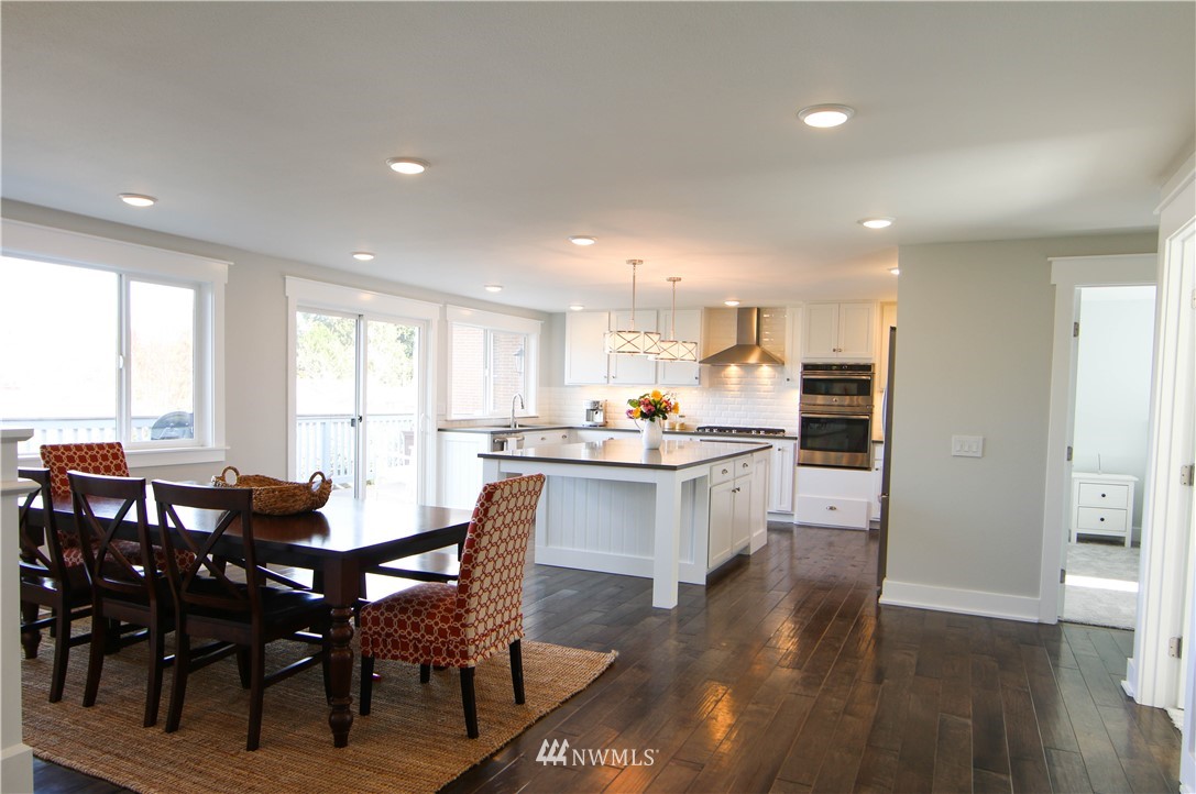 8936 179th Place Southwest Edmonds, WA 98026 - Photo 2 of 15 Gallery Image 2