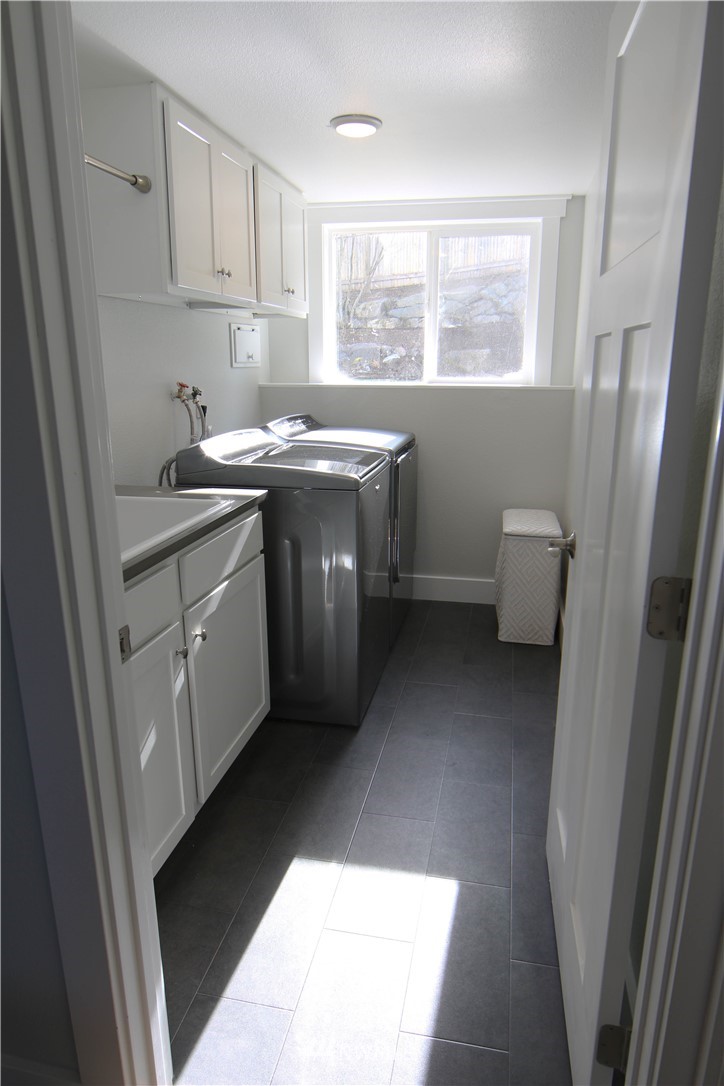 8936 179th Place Southwest Edmonds, WA 98026 - Photo 11 of 15 Gallery Image 11