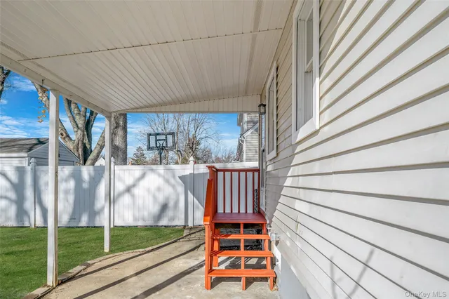 $699,000 | 266 West 16th Street, Deer Park, NY 11729