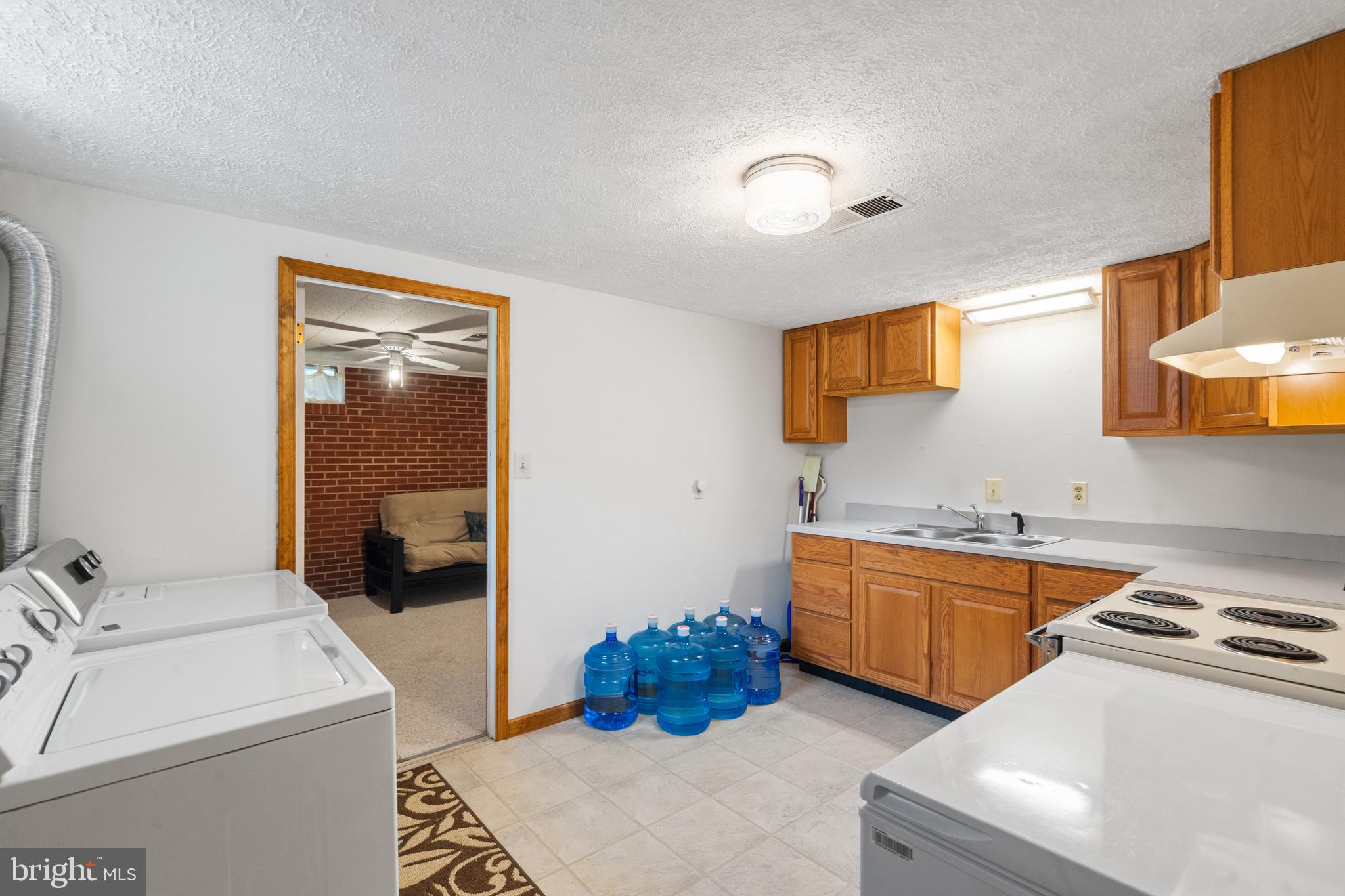 13405 Kahns Road Manassas, VA 20112 - Photo 21 of 35 Gallery Image 21