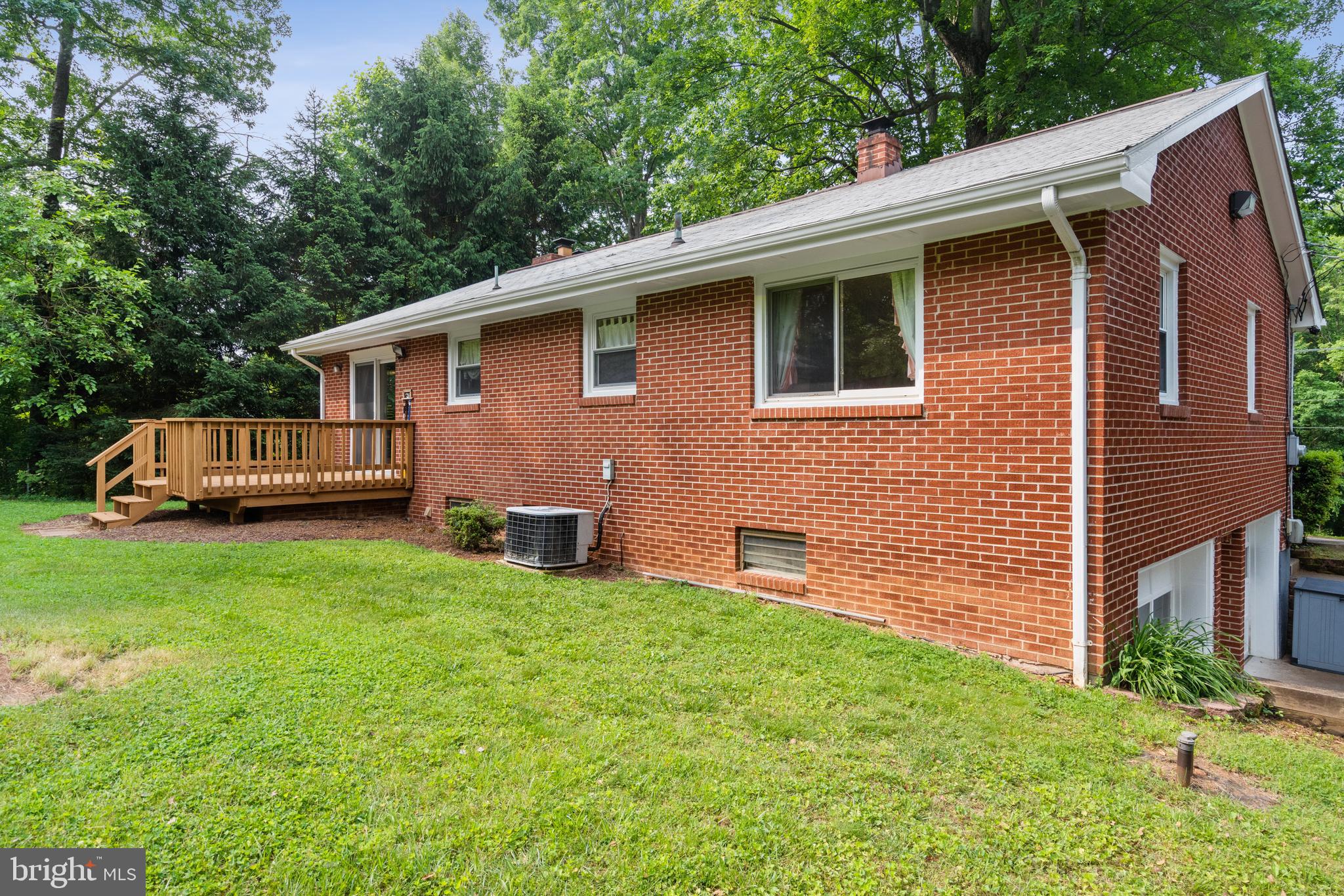 13405 Kahns Road Manassas, VA 20112 - Photo 28 of 35 Gallery Image 28