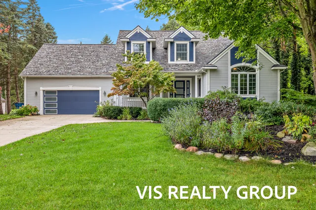$649,900 | 15130 Wildfield Drive, Spring Lake, MI 49456