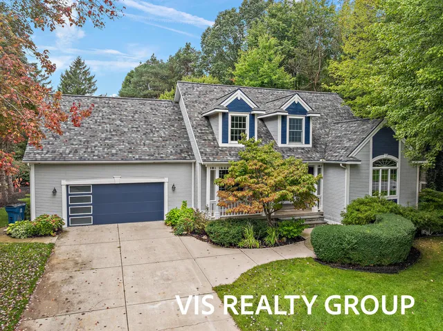 $649,900 | 15130 Wildfield Drive, Spring Lake, MI 49456