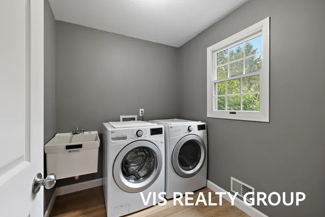 $649,900 | 15130 Wildfield Drive, Spring Lake, MI 49456