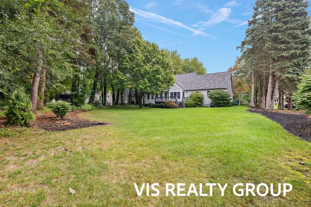 $649,900 | 15130 Wildfield Drive, Spring Lake, MI 49456