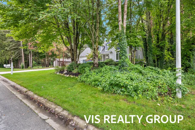 $649,900 | 15130 Wildfield Drive, Spring Lake, MI 49456