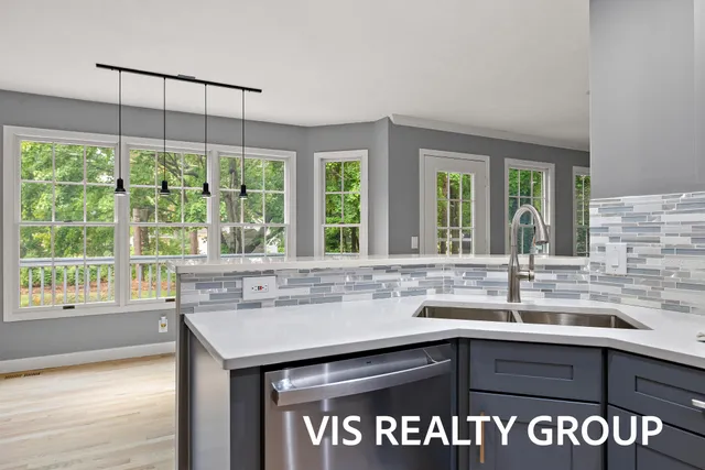 $649,900 | 15130 Wildfield Drive, Spring Lake, MI 49456