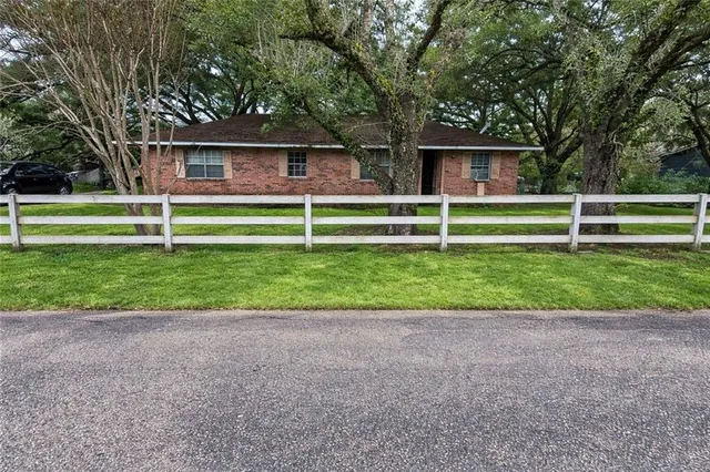 $69,900 | 7166 Tommy James Lane, Jackson, LA 70748