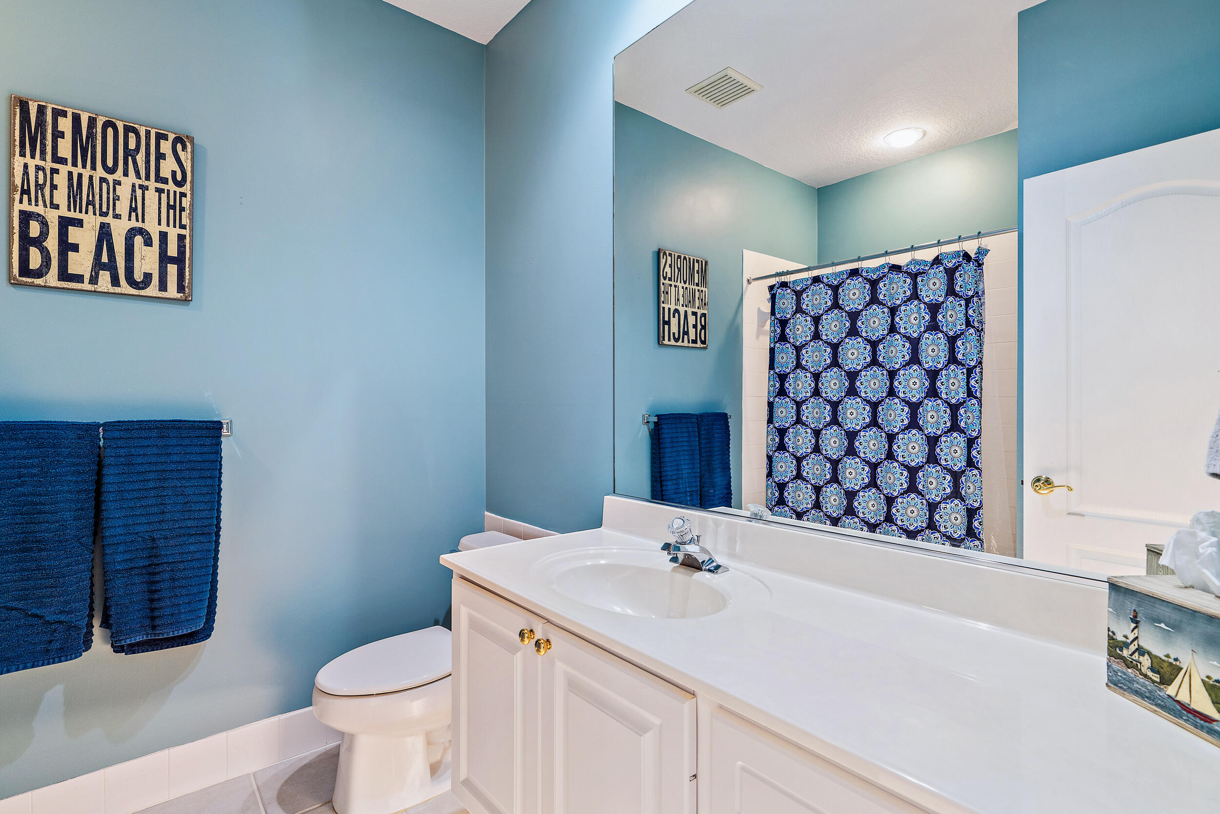 264 Murray Court Jupiter, FL 33458 - Photo 20 of 37 Full Bath