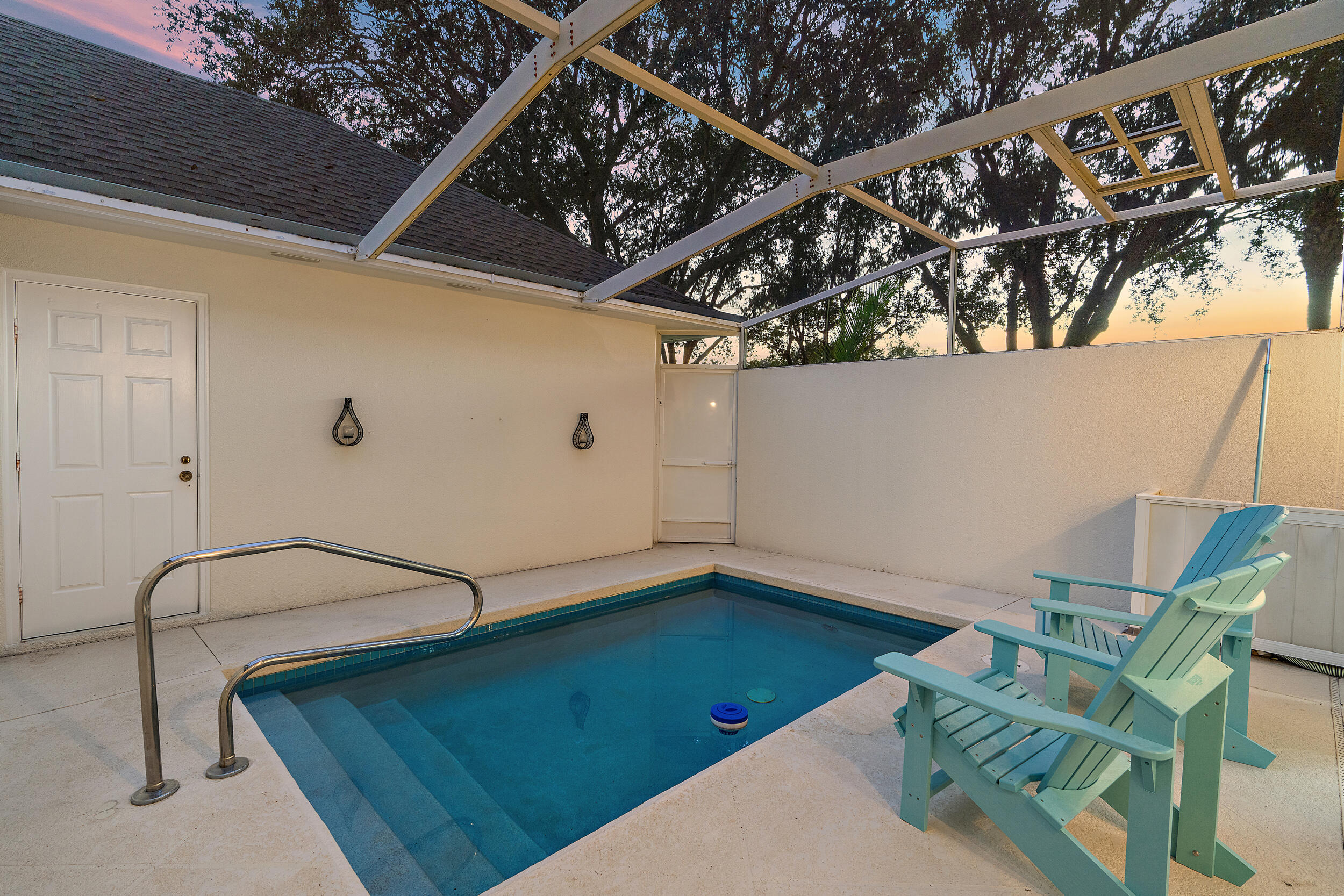264 Murray Court Jupiter, FL 33458 - Photo 2 of 37 Swimming Pool & Screened In Patio