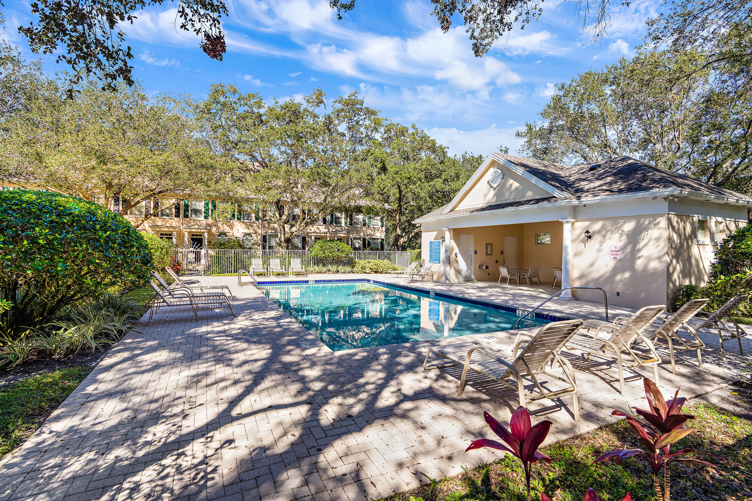 264 Murray Court Jupiter, FL 33458 - Photo 37 of 37 Community Pool