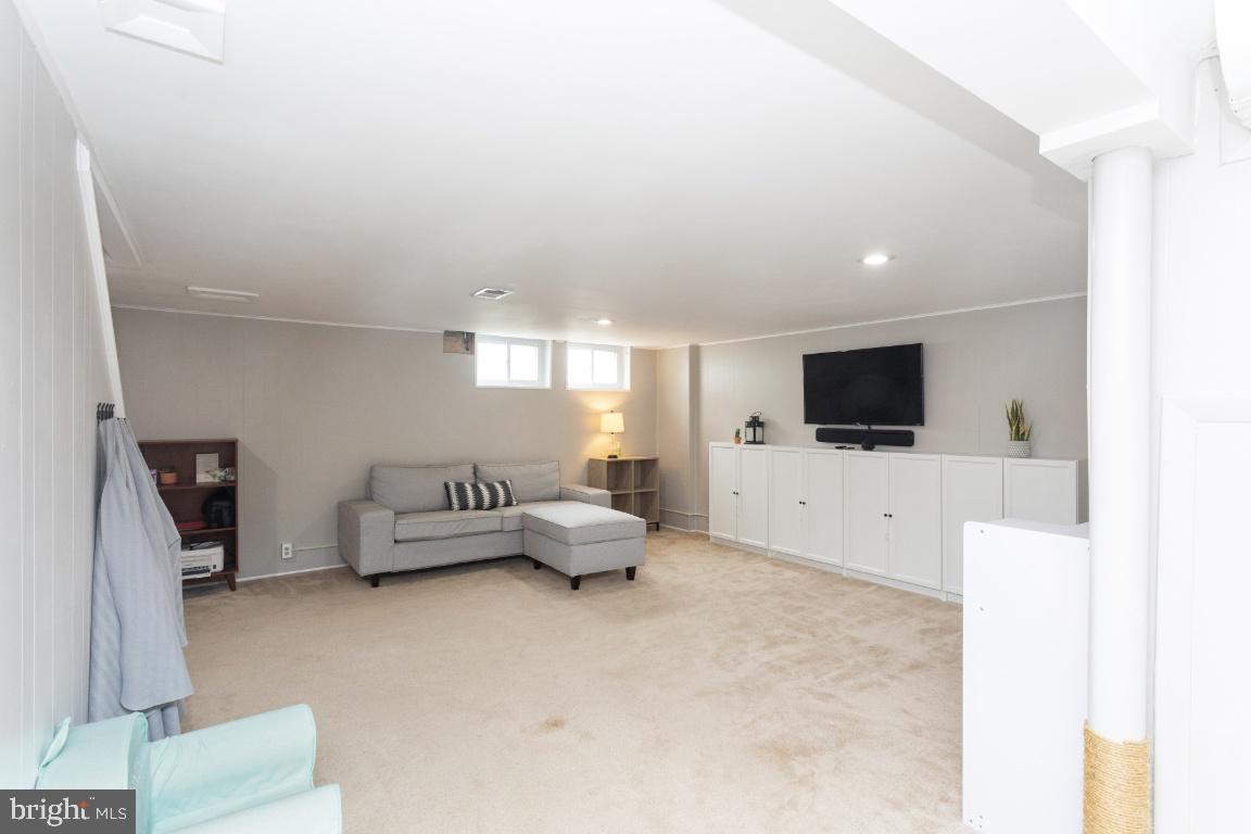 346 Stratford Road Baltimore, MD 21228 - Photo 29 of 34